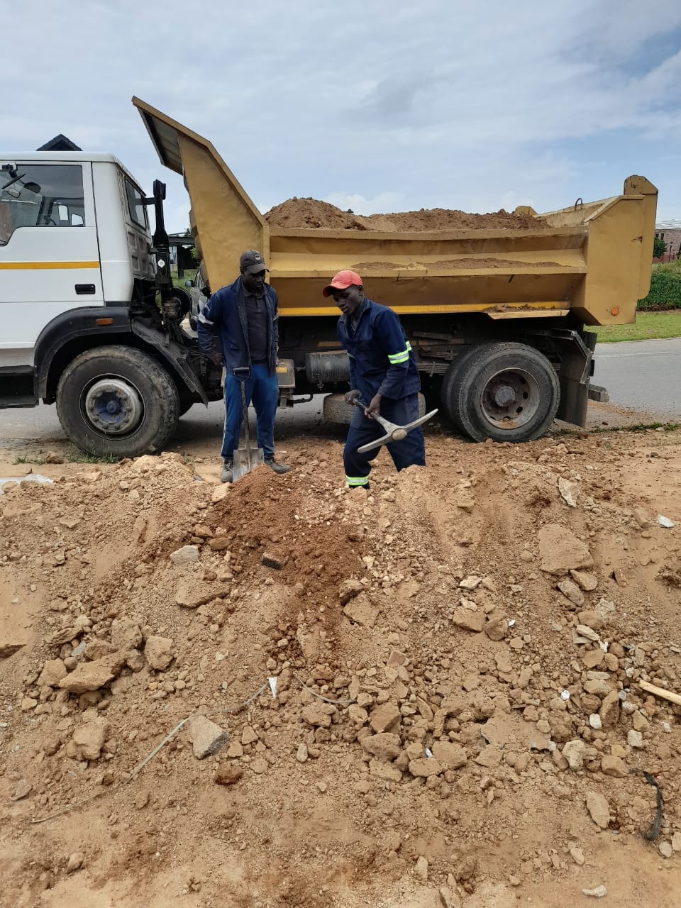 Rubble Removal Johannesburg +27 60 082 4564 Gauteng, ZA